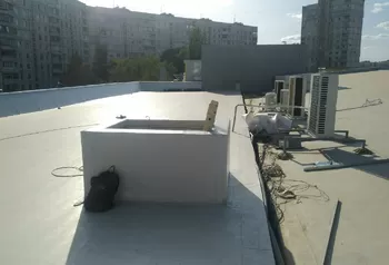 Устройство кровли пристроенной части