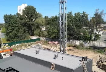 Устройство балластной кровли котельной завода